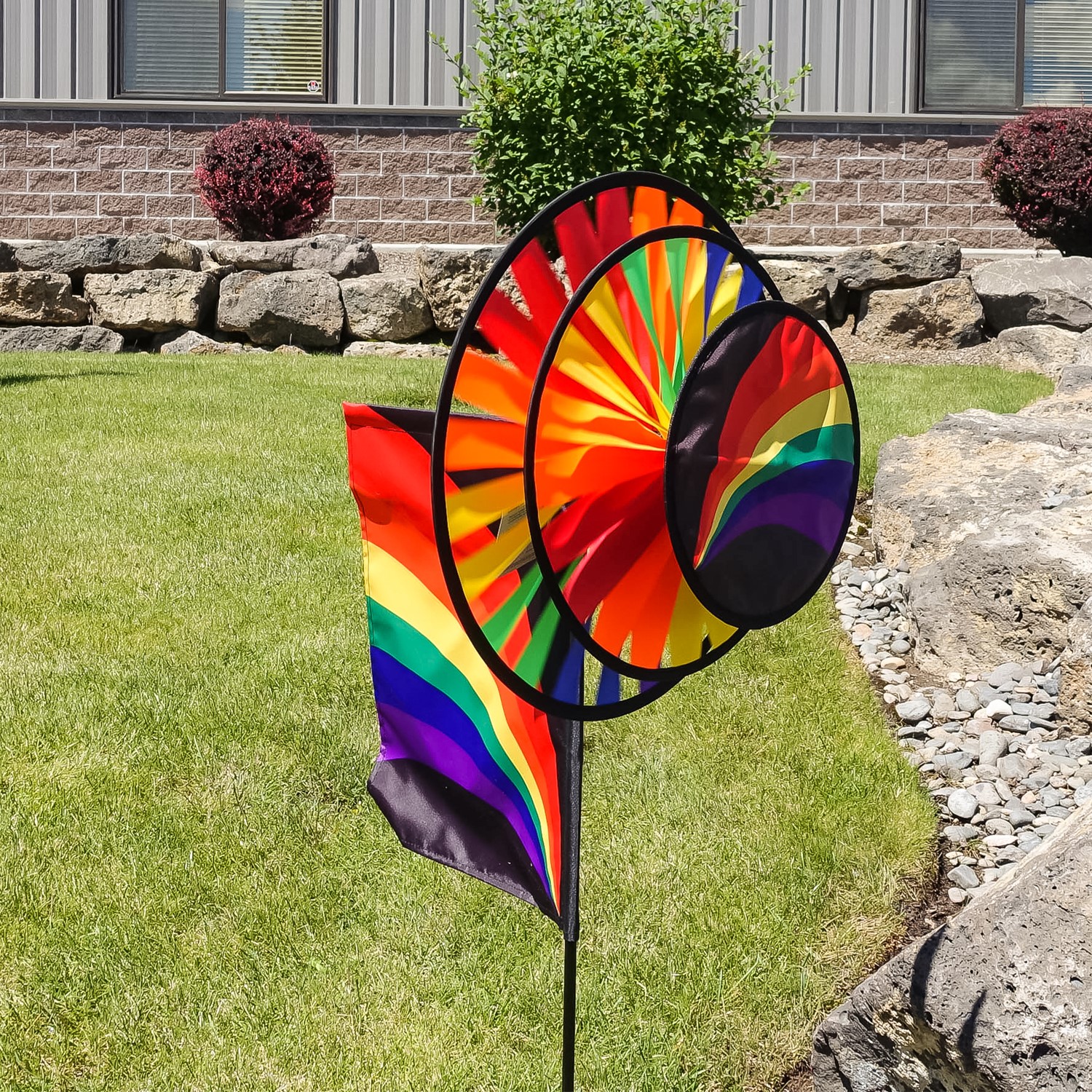 Rainbow Dual Wheel Spinner with Garden Flag | In the Breeze