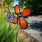 In the Breeze Pivoting Monarch Butterfly Spinner 2617 View 3